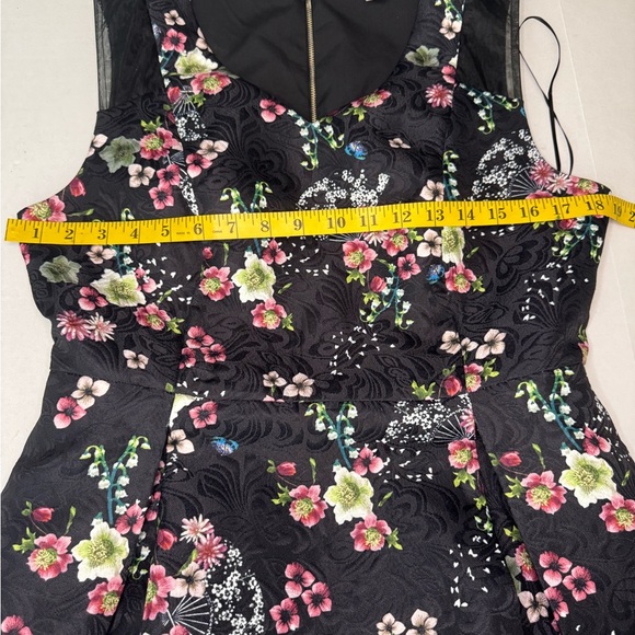 YUMI Black Fit Flare US 10 | Floral Sleeveless Pleated Dress #188 - Picture 13 of 14